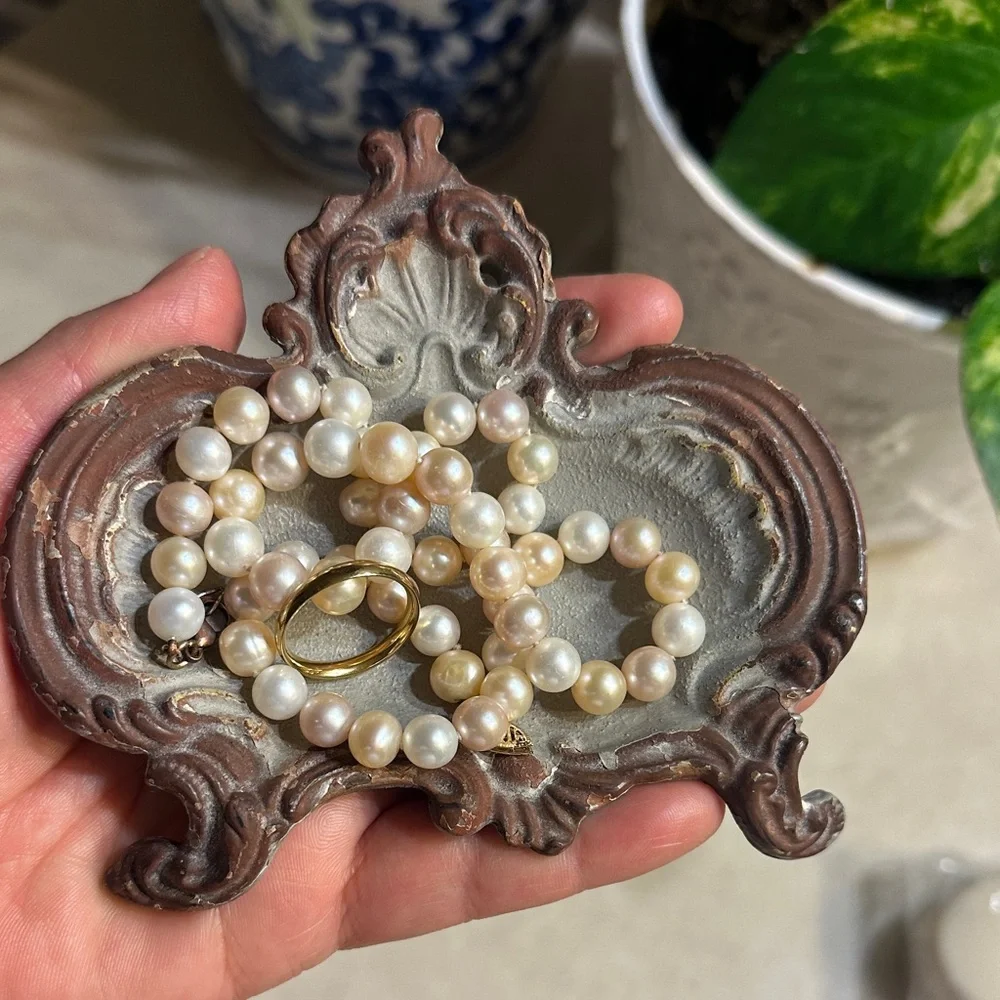 Vintage Elegant Bathroom Vanity jewelry dish